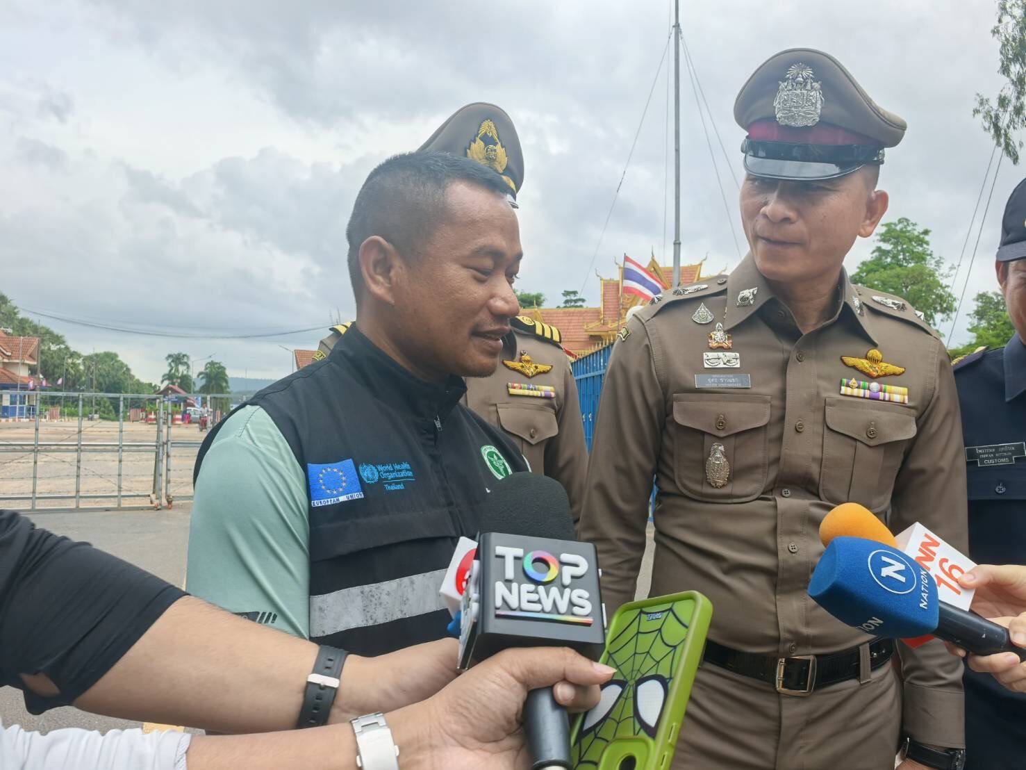 Cambodia blocks medicine transfer at Thai border amid tensions | News by Thaiger