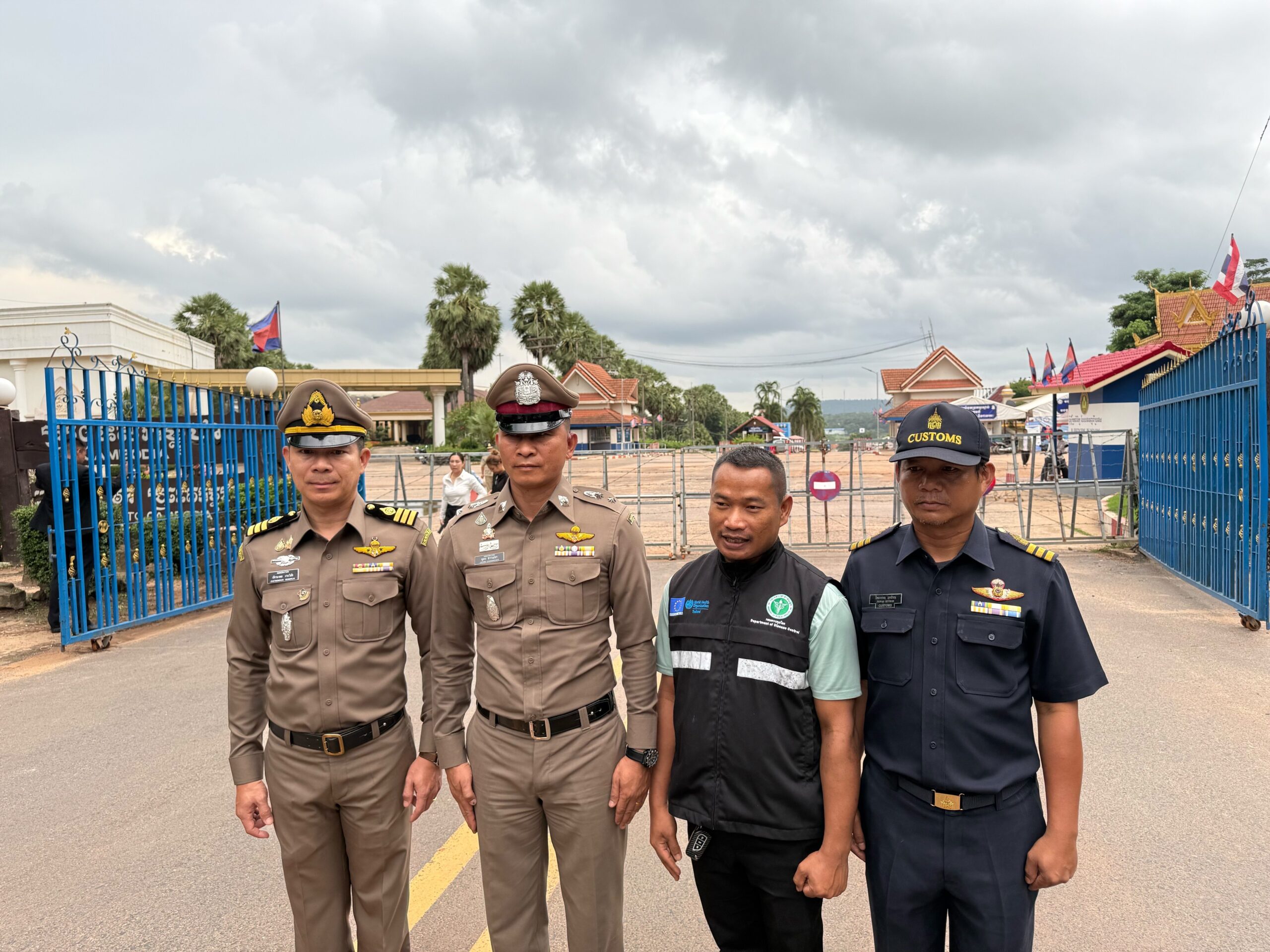 Cambodia blocks medicine transfer at Thai border amid tensions | News by Thaiger