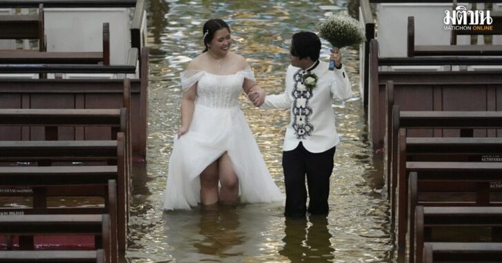 APTOPIX Philippines Flooded Wedding Photo Gallery