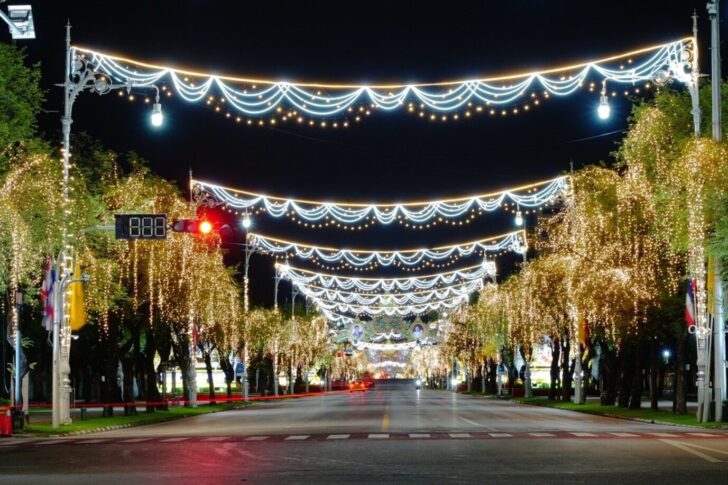 .MEA เชิญชวนชมไฟประดับ เพื่อเป็นการเฉลิมพระเกียรติ วันแม่แห่งชาติ.