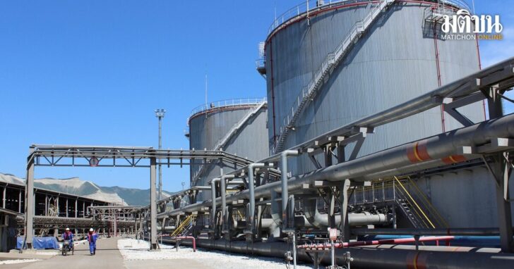 FILE PHOTO: A general view shows the Novorossiysk Fuel Oil Terminal in Novorossiisk