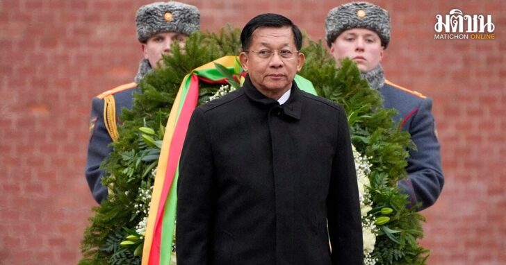 FILE PHOTO: FILE PHOTO: Myanmar's military chief Min Aung Hlaing attends a wreath-laying ceremony in Moscow