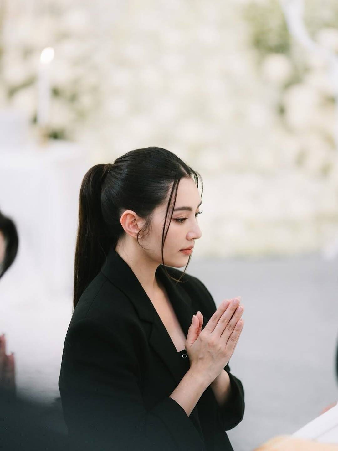 เบลล่า