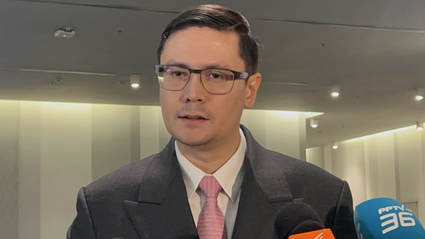 รังสิมันต์ โรม