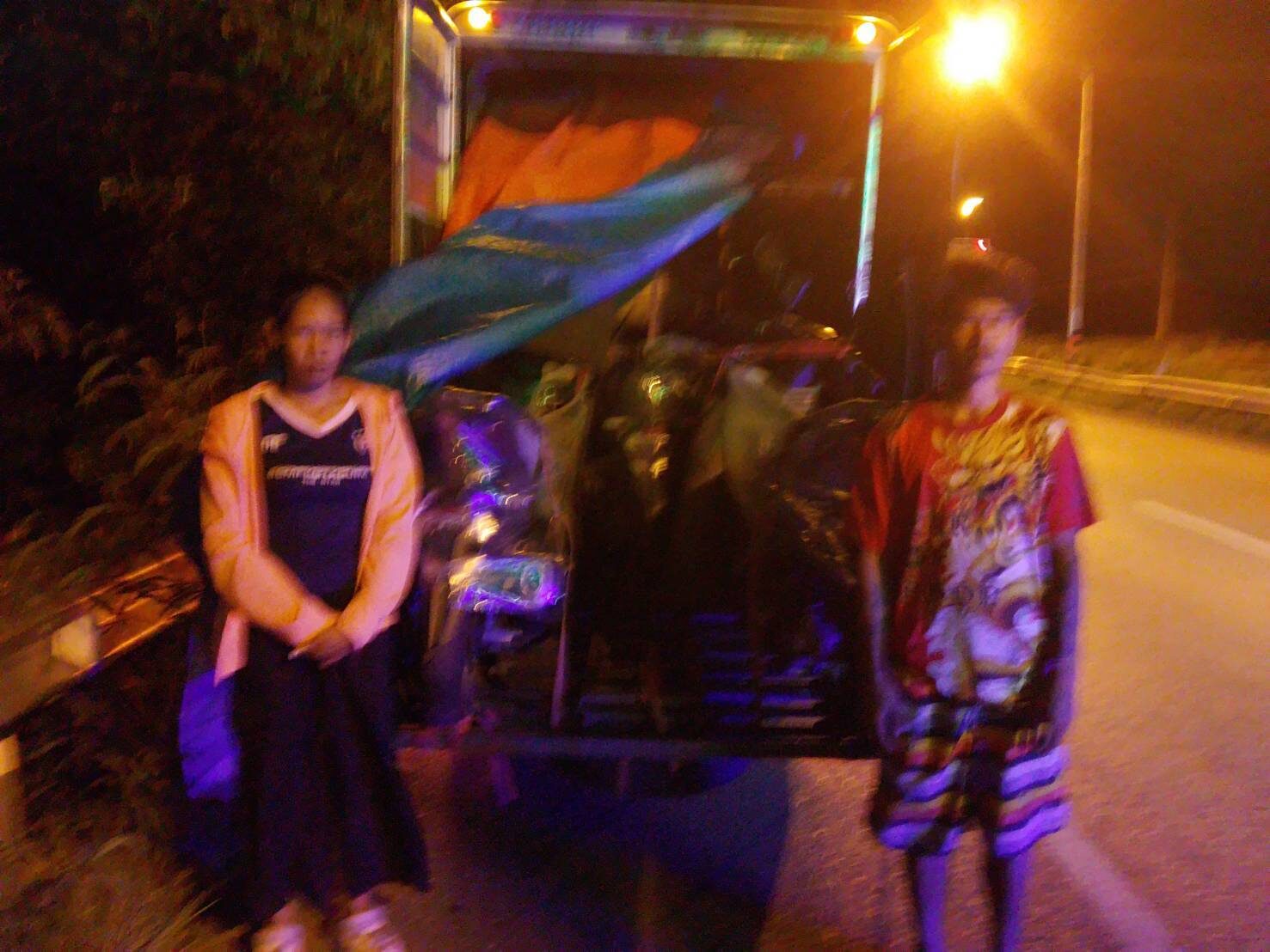 สกัดกระบะตู้ทึบ