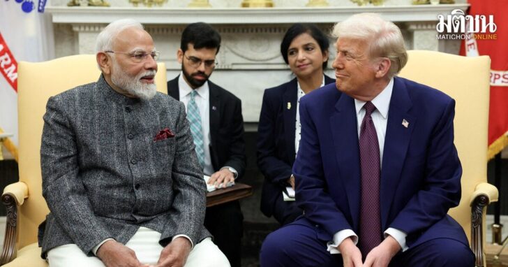 FILE PHOTO: Indian Prime Minister Narendra Modi meets with U.S. President Donald Trump at the White House