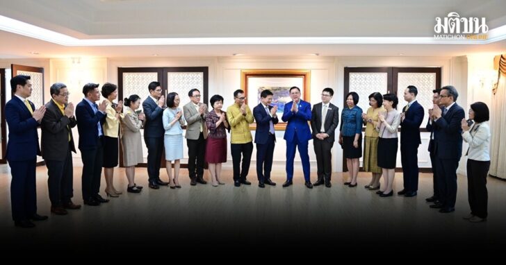 จตุพร-ฉันทวิชญ์อำลาพาณิชย์