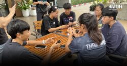 นักกีฬากรีฑาทีมชาติไทย รวมใจภักดิ์ทำริบบิ้นดำ ถวายความอาลัย