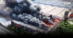 เผาวอดโกดังสินค้าออนไลน์บนพื้นที่ 1 ไร่ เสียหายมหาศาล 2 ชม.คุมเพลิงอยู่ในวงจำกัดได้