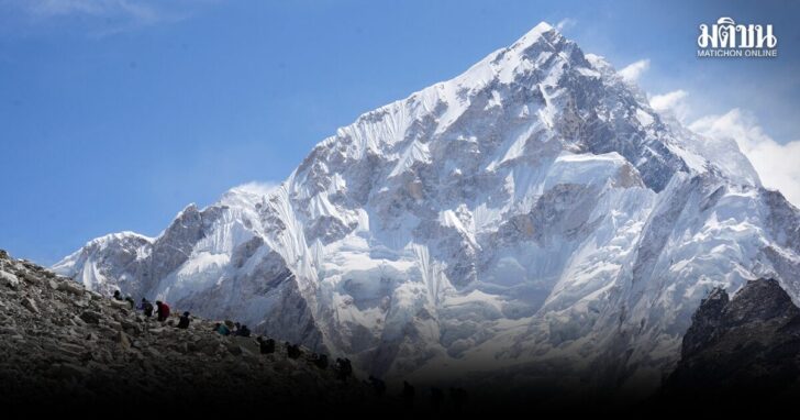 FILE PHOTO: Mountaineers and trekkers head towards the Everest base camp from Lobuche in the Solukhumbu district, also known as the Everest region