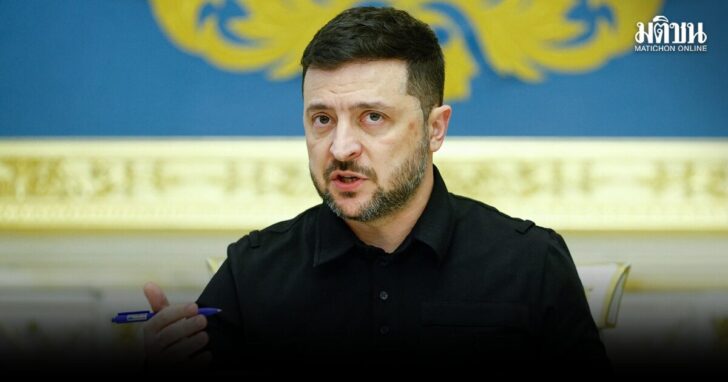 Ukraine's President Zelenskiy speaks during a meeting with the media in Kyiv
