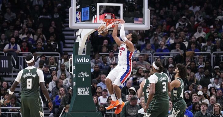 2025-11-23T041738Z_1716668062_MT1USATODAY27659728_RTRMADP_3_NBA-