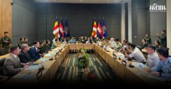 สื่อเขมรตีข่าว ไทยชะลอปล่อย 18 เชลยศึก กห.กัมพูชา สรุปสถานการณ์ชายแดน ต่อผู้ช่วยทูตทหารต่างชาติ