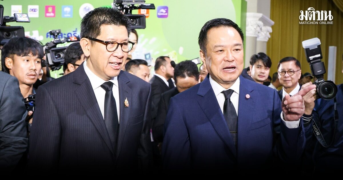 นายกฯ ร่วมกิจกรรมโครงการ Upskill- Reskill ร้านค้าคนละครึ่ง พลัส