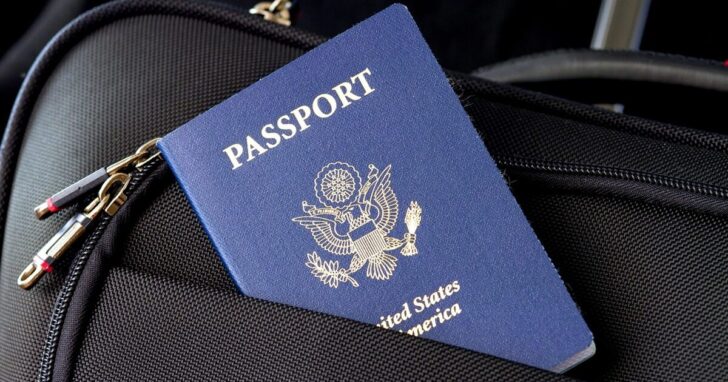 passport-2642172_1280 1