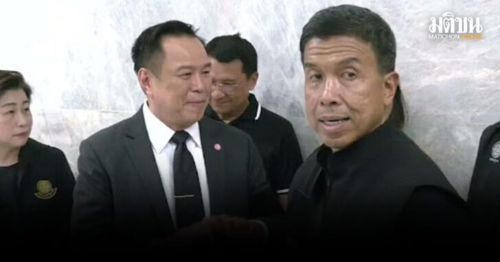 นายกฯตรวจจุดบริการ ก่อนถวายบังคมพระบรมศพ ‘พระพันปีหลวง’ น้ำตาคลอปชช.จงรักภักดี ชมชัชชาติจัดการดี