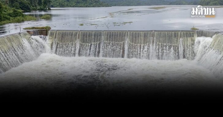 น้ำล้นสปิลเวย์-0311