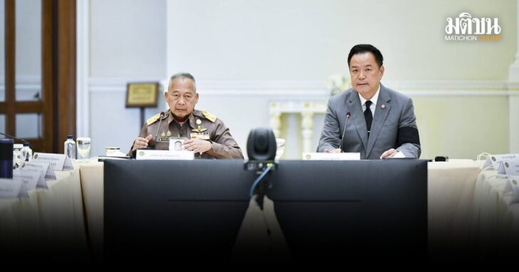 ในหลวง ทรงห่วงปชช.ประสบภัยน้ำท่วม รับสั่งรบ.-ทุกหน่วยงาน ระดมเรืออพยพปชช. พ้นจุดอันตราย