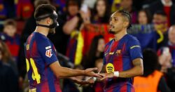 ราฟินญ่าเหมา 2 ลูก พาบาร์ซ่าชนะโอซาซูน่า 2-0 เก็บแต้มหนีมาดริด 7 คะแนน