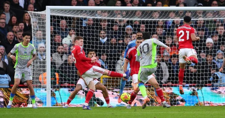 Premier League - Nottingham Forest v Manchester City