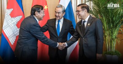 จีน หวัง ไทย-กัมพูชา คืนสัมพันธ์สู่เส้นทางที่ถูกต้อง เร็วที่สุด ยินดีสนับสนุน เฝ้าระวังการหยุดยิง