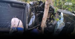 กระบะ เสียหลักชนต้นไม้ข้างทาง คนขับคอหักเสียชีวิต ผู้พิการทางสายตาเจ็บ4 สาหัส2