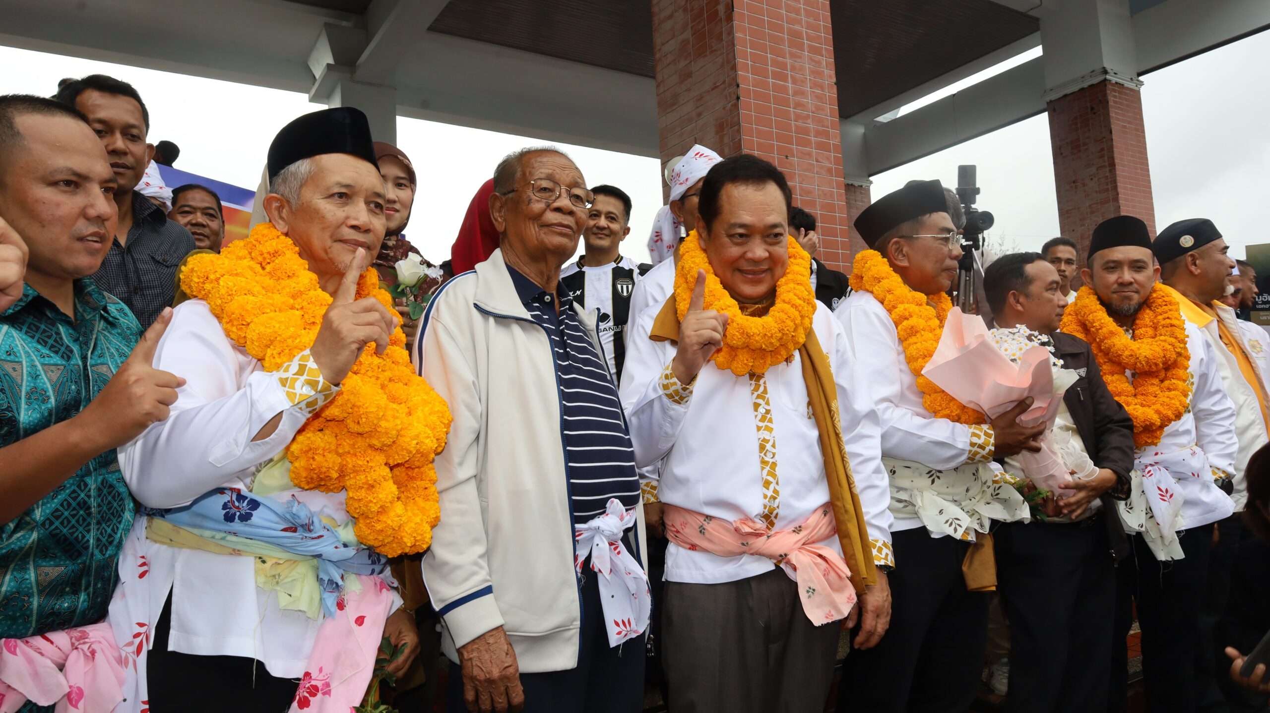 ทวี