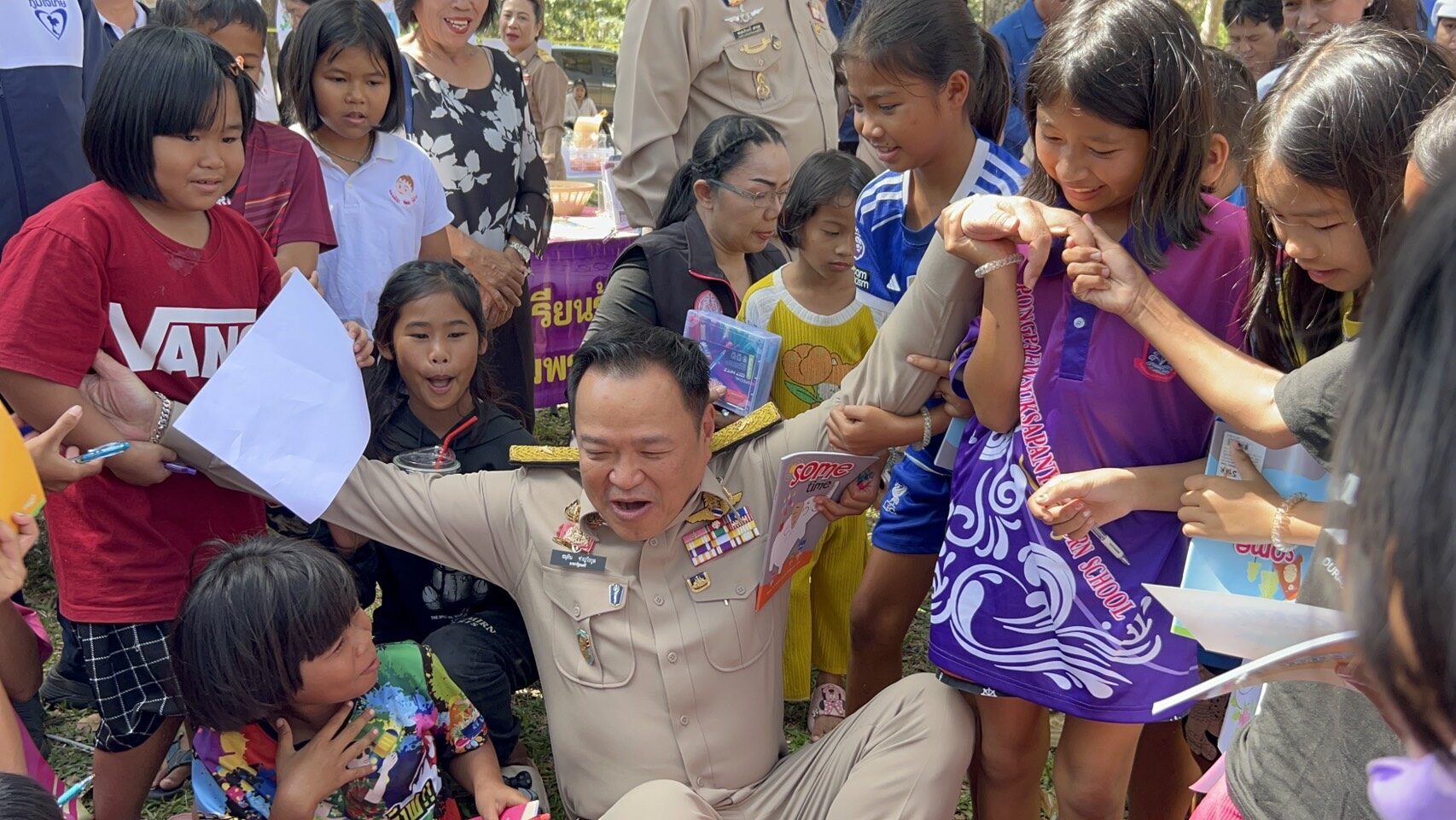 อนุทิน