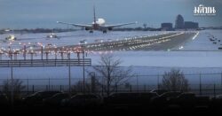 นทท.ติดแหง็กสนามบิน พายุหิมะถล่มเกรตเลกส์ หลังวันขอบคุณพระเจ้า