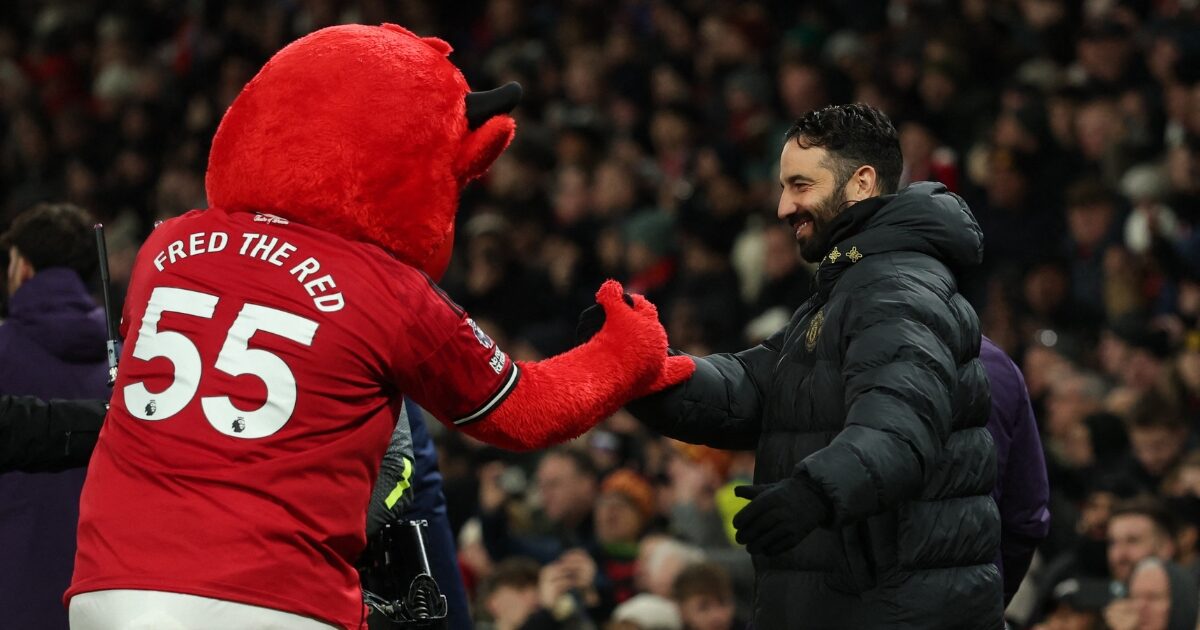 อโมริมชี้เปลี่ยนการเล่นของแมนยู เพราะนักเตะเจ็บเยอะ ไม่เกี่ยวกับสื่อ-แฟบอลกดดัน