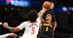 จอห์นสันทำทริปเปิล-ดับเบิล 3 เกมติด พาฮอว์กส์กลับมาชนะแล้ว