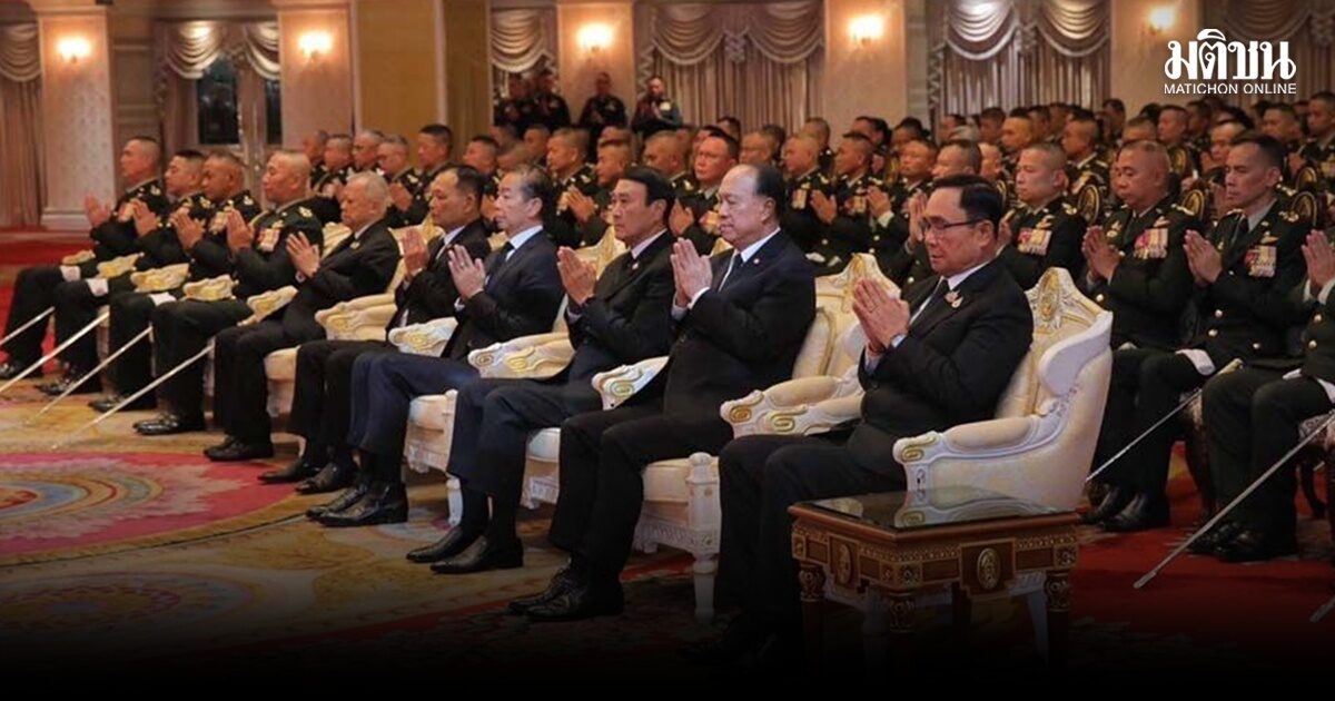 เปิดภาพ บิ๊กแดง ปรากฏตัวครั้งแรก งานวันกองทัพบก เชิดชูทหารพลีชีพเหตุปะทะไทย-กัมพูชา