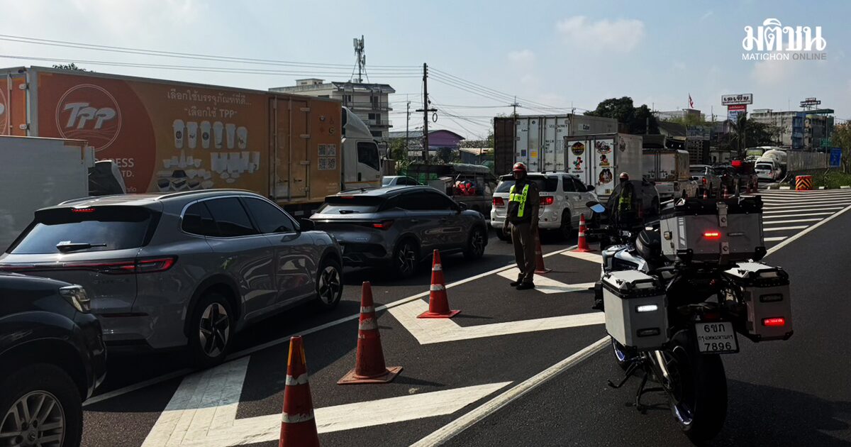 พระราม 2 รถติดหนึบ จุดเครนถล่ม แถวสะสมยาว 6 กม. แนะขาลงใต้ เลี่ยงไปใช้เพชรเกษม