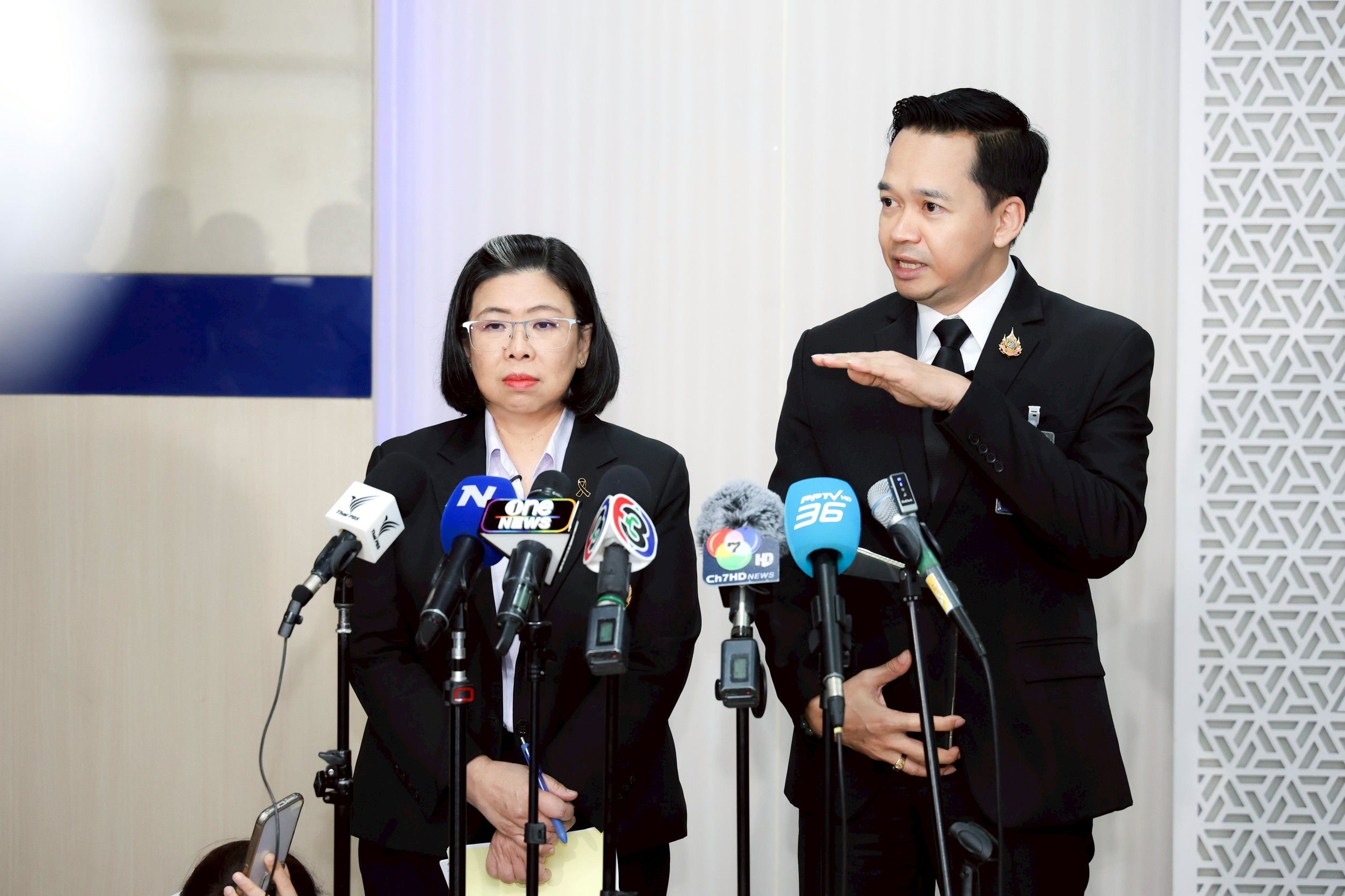 ทวงหนี้ประกันสังคม