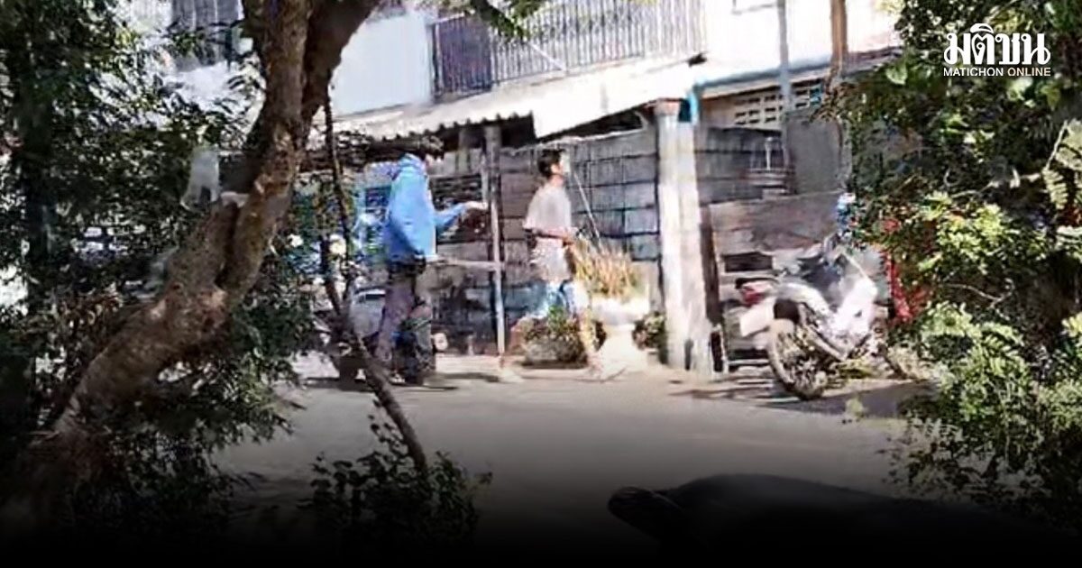 อุกอาจ! 2 วัยรุ่นควงสปาร์ตาบุกฟันอริคาบ้าน เจ็บสาหัส จนท.เร่งส่ง รพ.