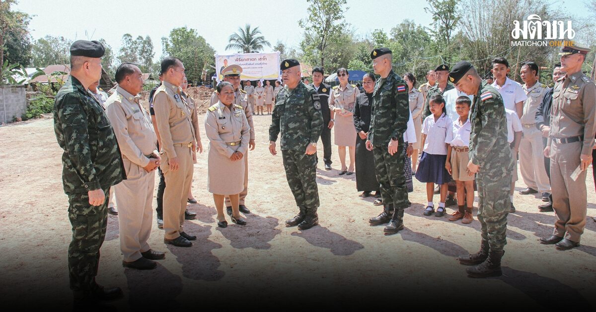 แม่ทัพภาค 2 ลงพื้นที่สกลนคร–อุดรฯ เยี่ยมครอบครัววีรชน ย้ำกองทัพจดจำทุกการเสียสละ