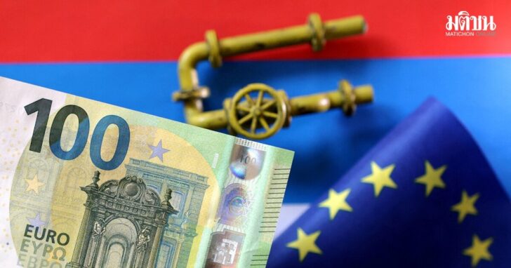 FILE PHOTO: Illustration shows model of natural gas pipeline, Rouble banknote, Russian flag and torn EU flag