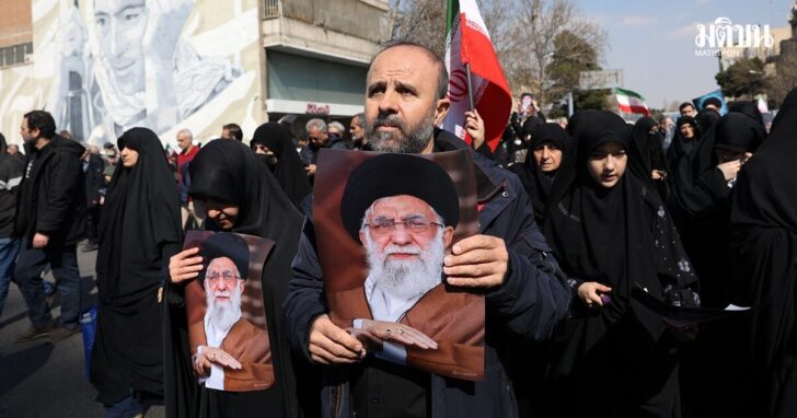 People attend an anti-Israeli and U.S rally in Tehran