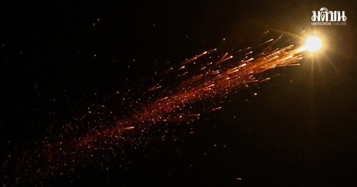 An Iranian missile flies toward Israel, amid the U.S.-Israel conflict with Iran, as seen from Jerusalem