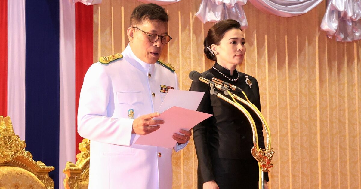 ในหลวง พระราชินี ทรงเปิดประชุมรัฐสภา มีพระราชดำรัสให้ยึดถือความถูกต้องและประโยชน์สุขของปชช. เป็นเป้าหมายสูงสุด
