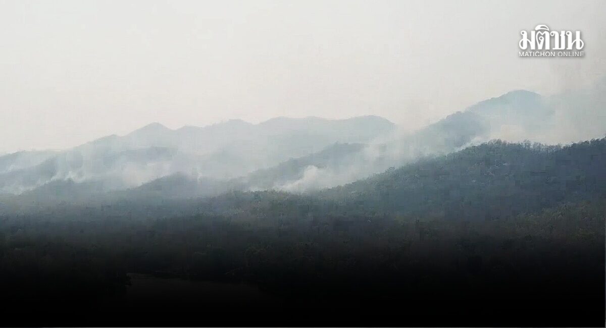 ไฟป่าแม่ยาง-แม่อางวอดร้อยไร่ ไหม้ลามยังคุมไม่ได้ หมอกควันปกคลุมเมืองลำปาง ฝุ่นจิ๋วพุ่ง