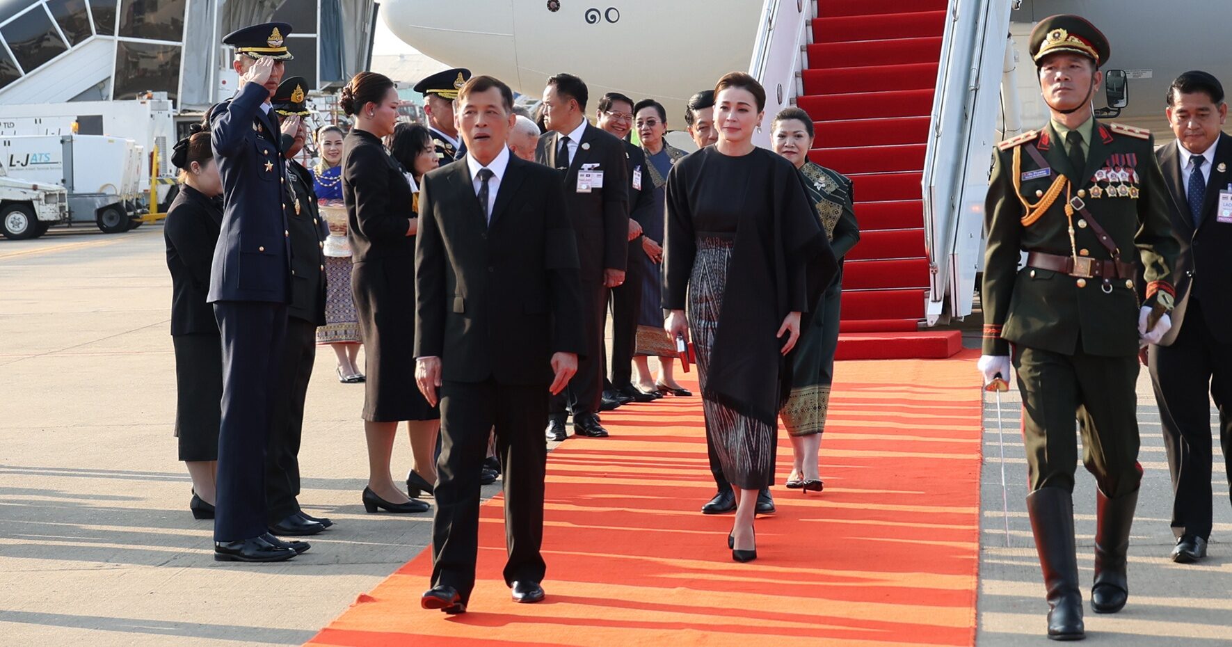 ในหลวง พระราชินี เสด็จฯ เยือนสปป.ลาว ในโอกาสครบรอบความสัมพันธ์ไทย-ลาว 75 ปี