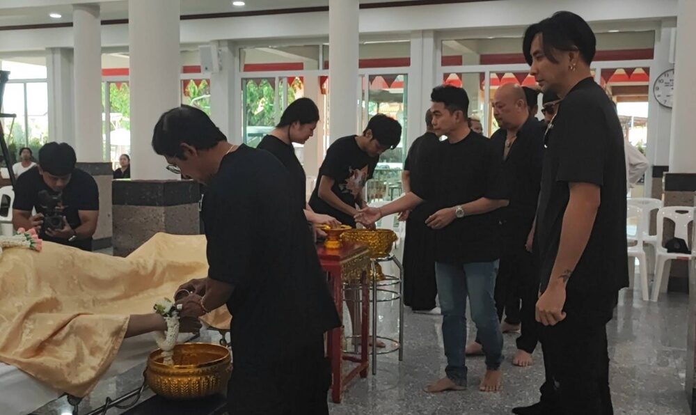 เหน่ง เหม่งจ๋าย