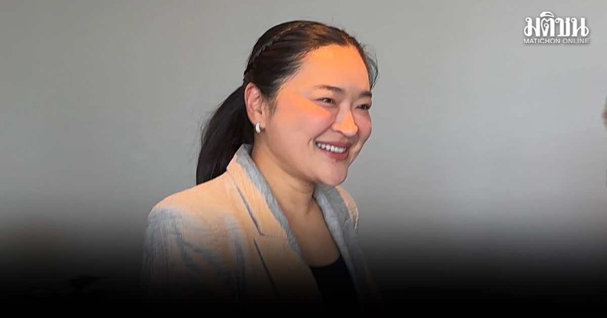 สุดาวรรณ ยิ้มไม่ตอบสื่อ หลังถูกถามยื่นตรวจคุณสมบัติรมต.-คดีหาดสวนยา