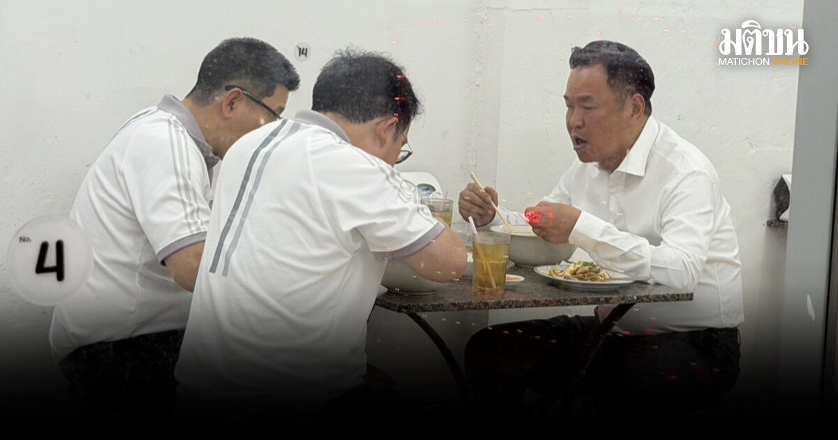 นายกฯ ชวนเอกนิติ-พัฒนา กินข้าวต้มปลามื้อค่ำ หลังจบภารกิจส่วนตัว