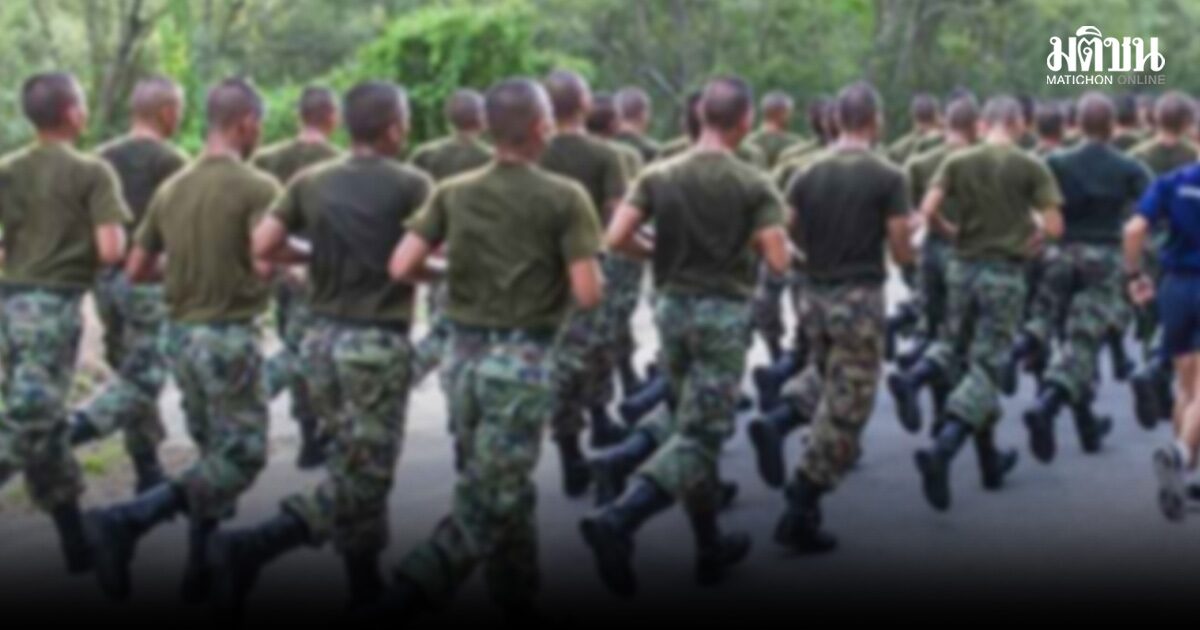 ทบ. สั่งขัง 3 เดือน 10 พลทหารรุมชกกันในโรงนอน ค่ายธนะรัชต์ ผบ.โดนด้วย ฐานละเลย