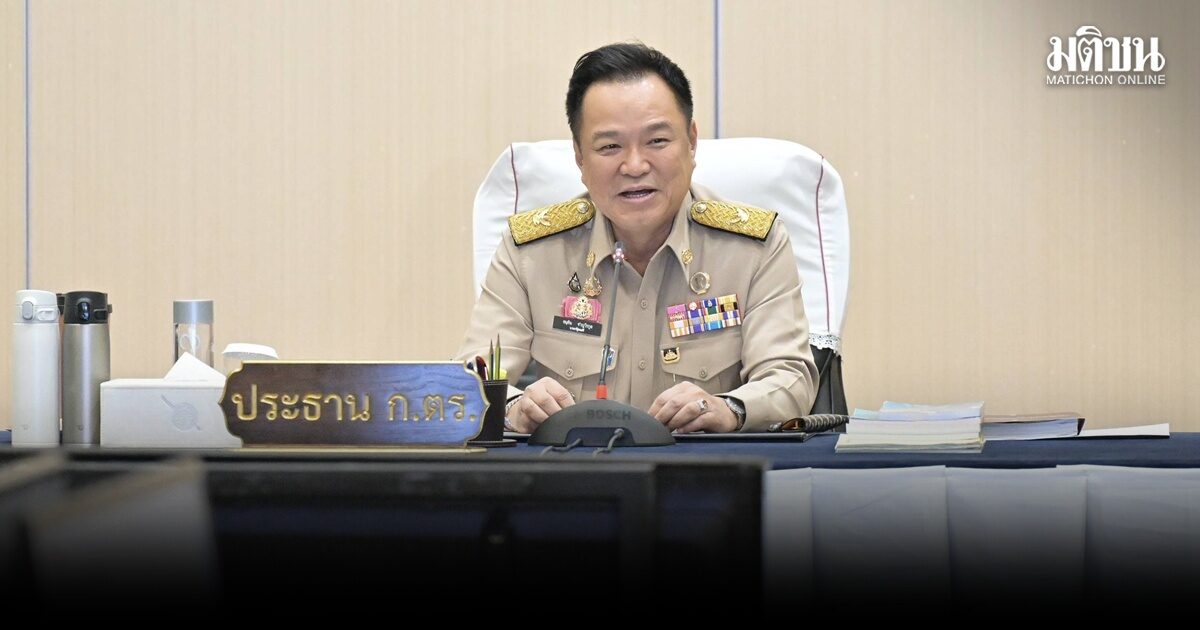 นายกฯ นั่งหัวโต๊ะก.ตร. แต่งตั้งตำรวจนอกวาระ-ดันชั้นประทวนขึ้นสัญญาบัตร เปิดทางเลื่อนสายสอบสวน