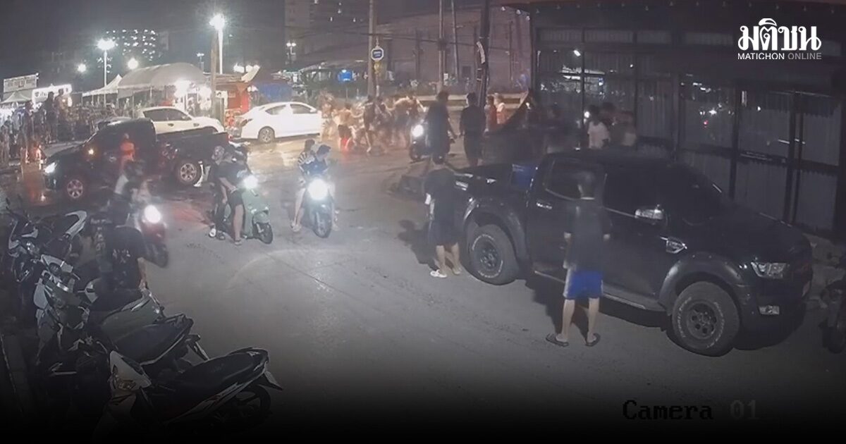 แม่สุดช้ำ นักศึกษาสาวปี 3 เล่นสงกรานต์ ถูกลูกหลง วัยรุ่นปาขวดใส่หน้า สมองบวม สาหัส