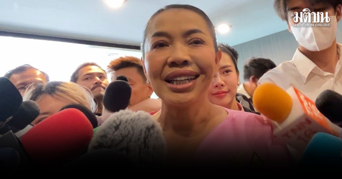 รมต.สุขสมรวย ตื่นเต้น-ภูมิใจ-กังวล เหตุไม่มีพื้นฐานการเมือง ถือฤกษ์สะดวก เข้าทำเนียบ