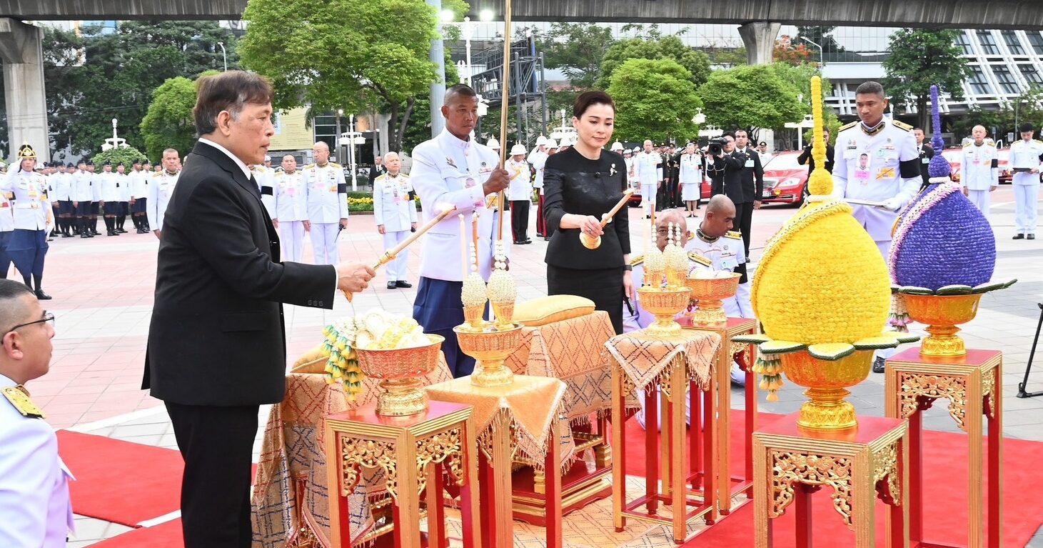 ในหลวง-พระราชินี เสด็จฯ งานเฉลิมพระเกียรติ ร.6 เนื่องในวันคล้ายวันสวรรคต ครบ 100 ปี